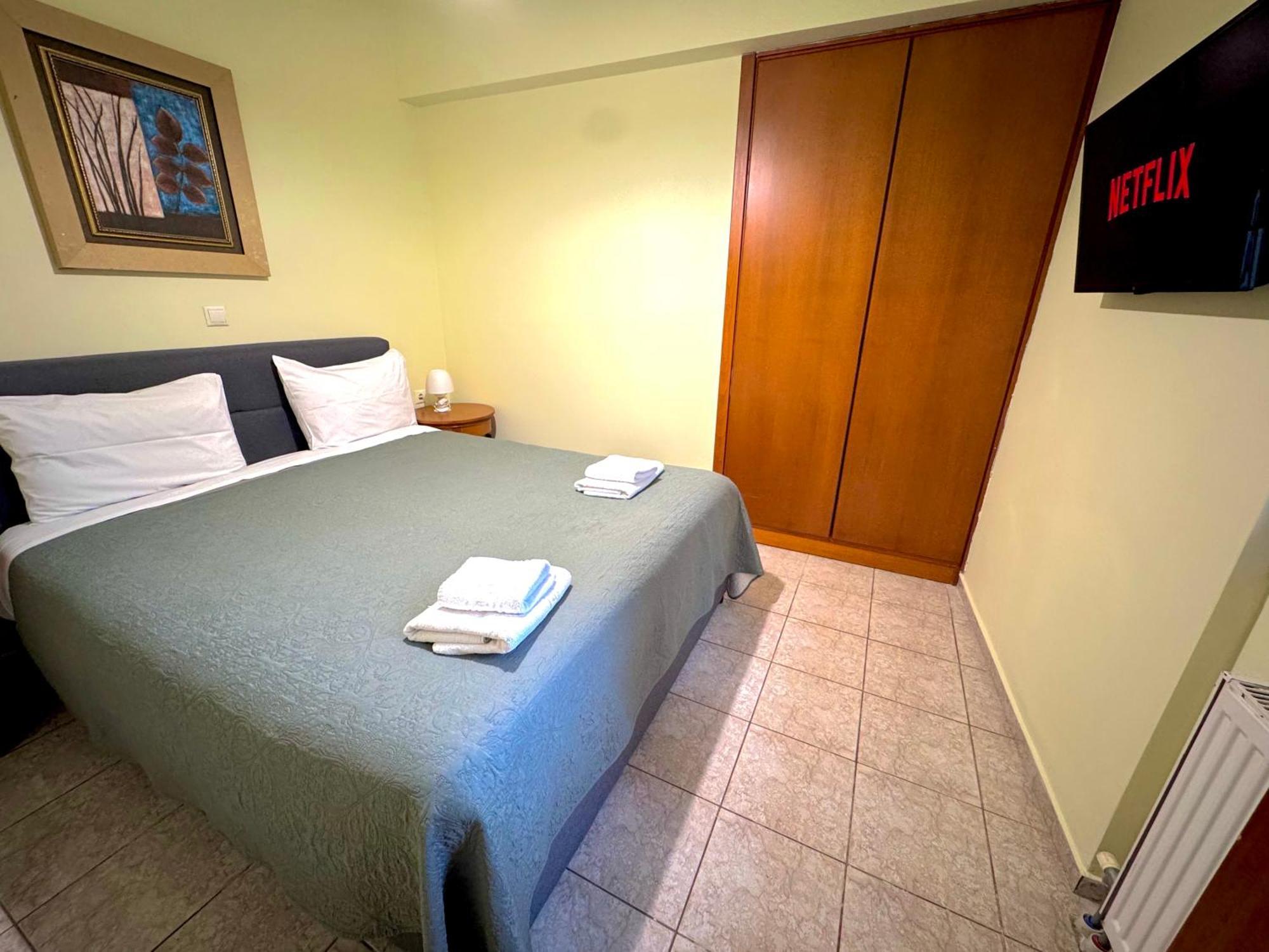 George Airport Apartments Ираклио Екстериор снимка
