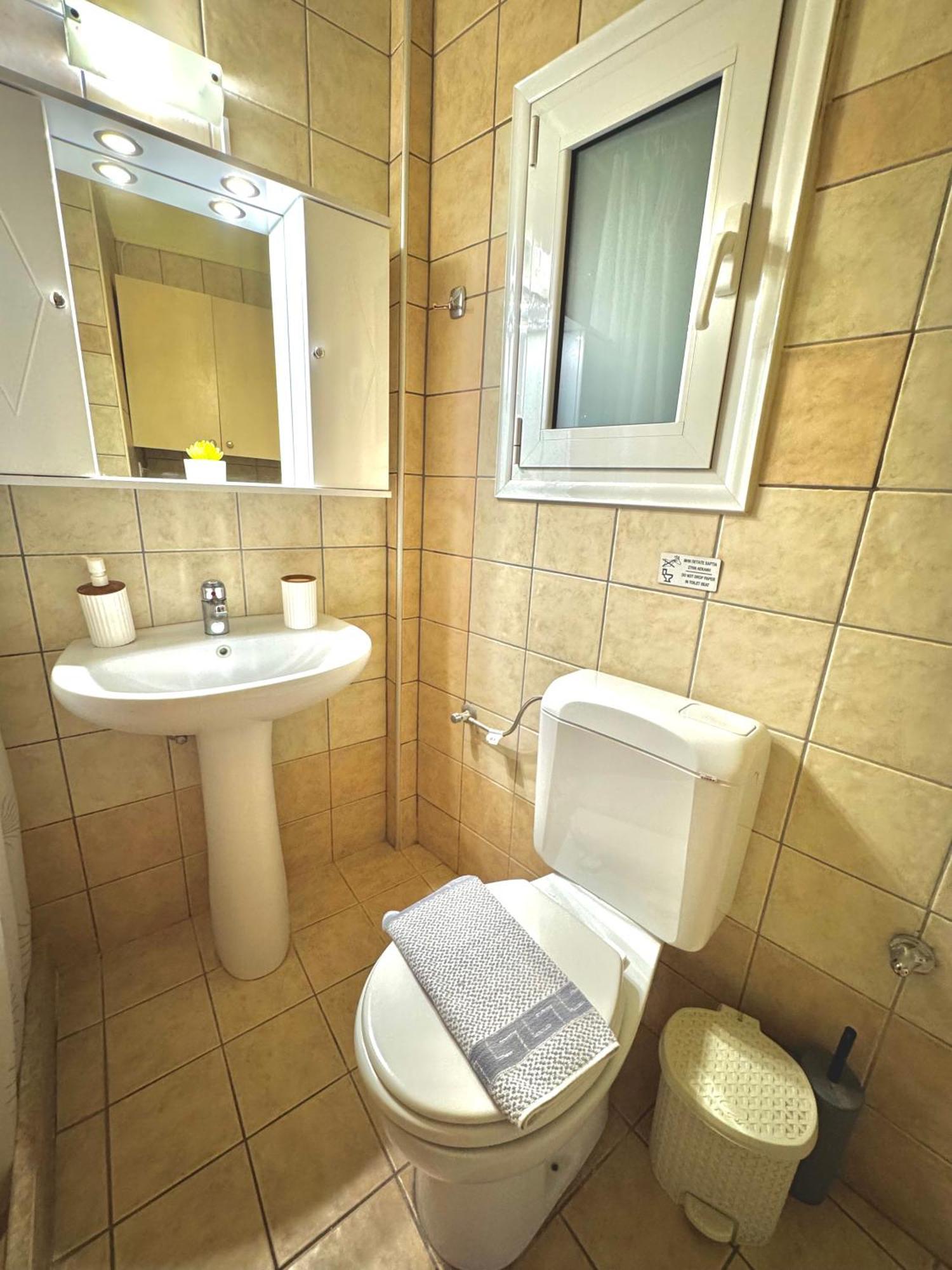 George Airport Apartments Ираклио Екстериор снимка