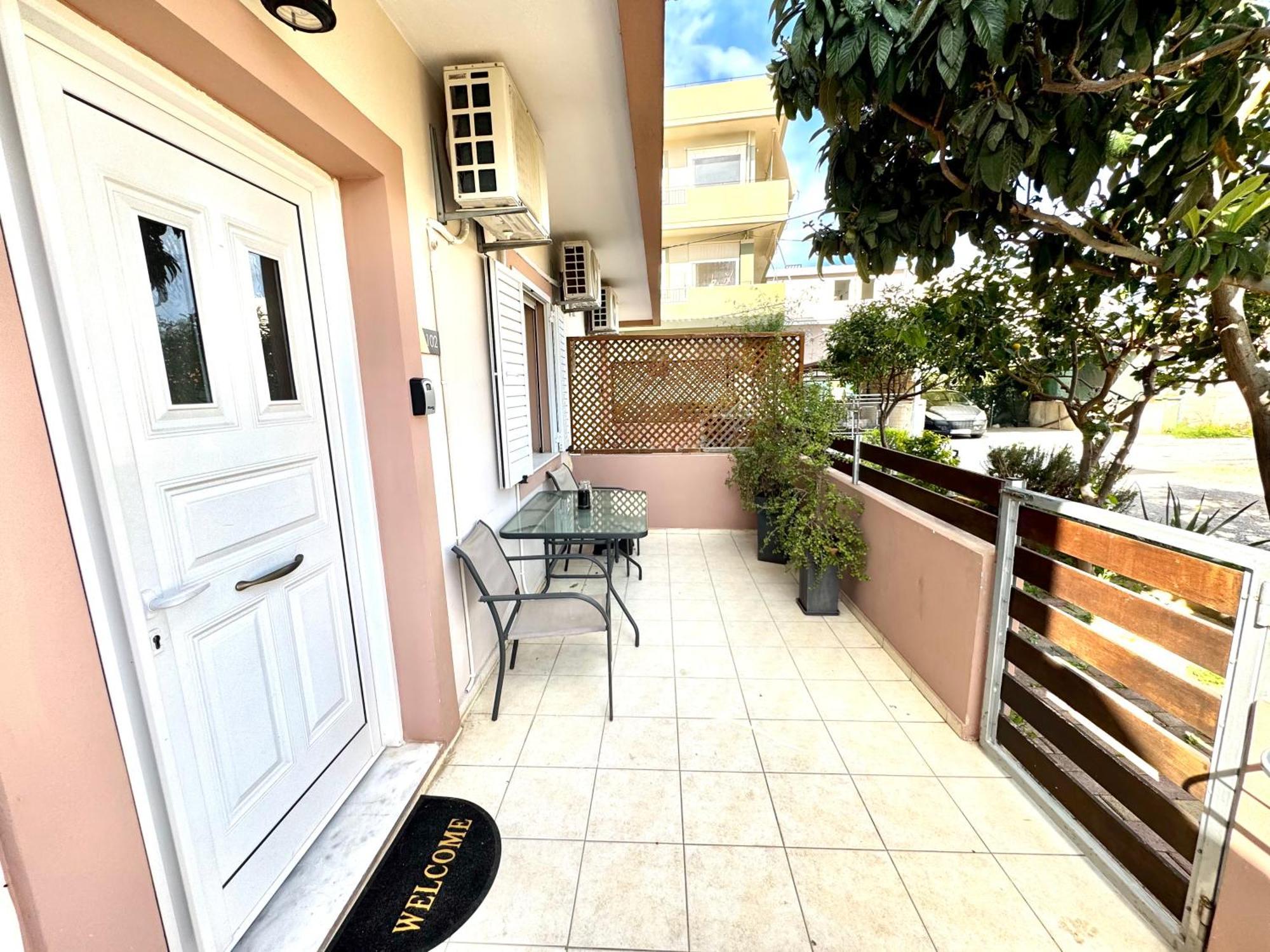 George Airport Apartments Ираклио Екстериор снимка